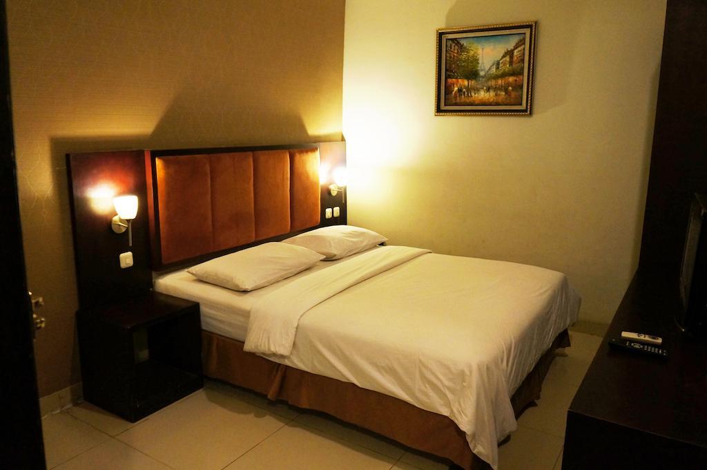 Feodora Airport Hotel