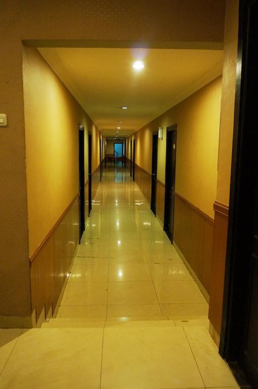 Feodora Airport Hotel 2*